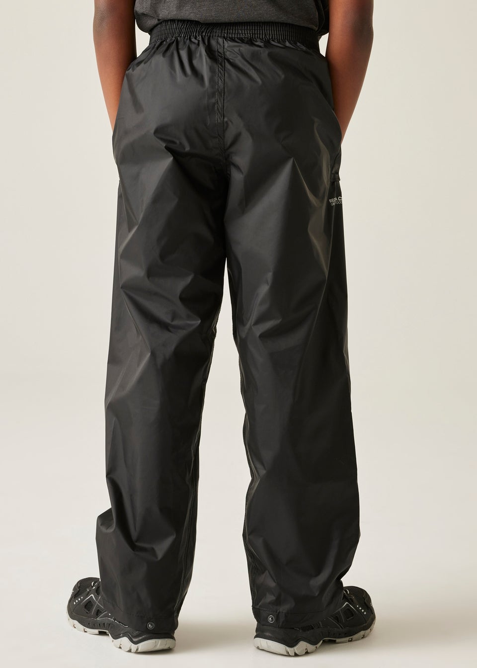 Regatta Kids Pack It Black Waterproof Breathable Isolite Overtrousers (2-14 yrs)