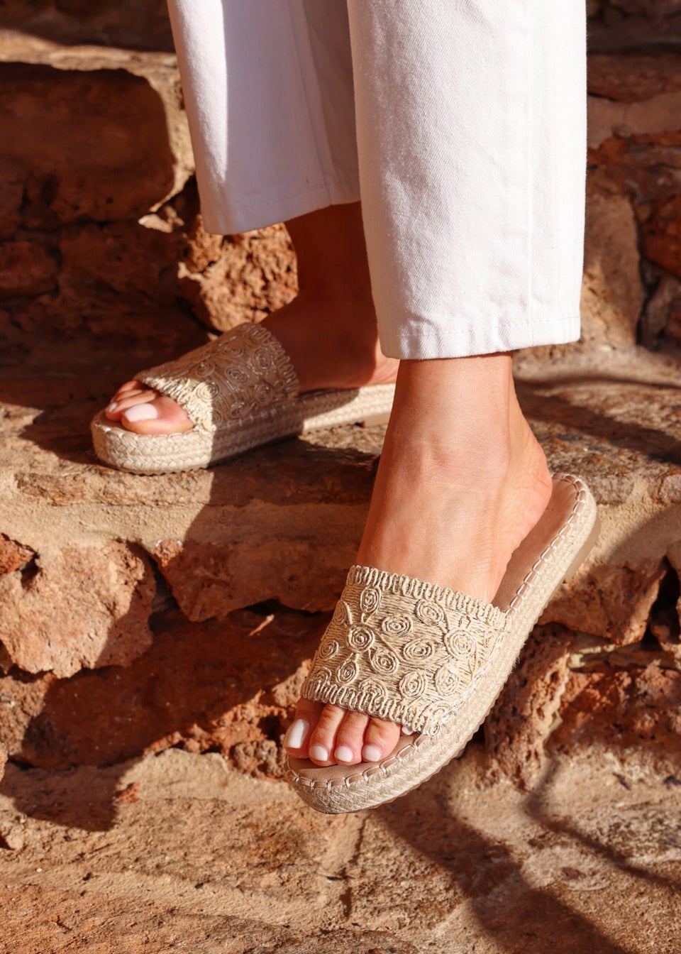 Linzi Savvy Gold Woven Slider Sandals