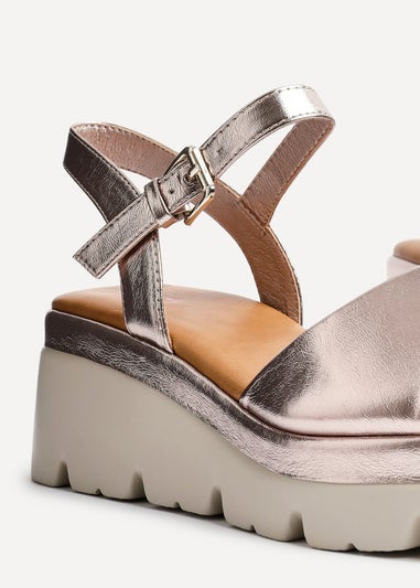Linzi Nyla Pink Faux Leather Platform Cleated Sole Flatform Sandal