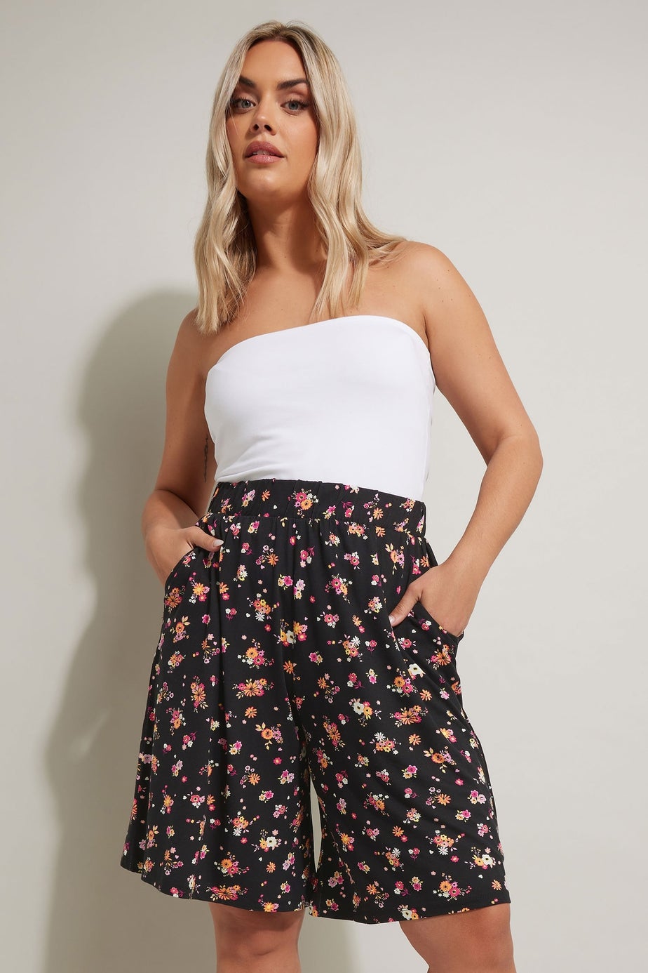 Yours Curve Black Floral Print Jersey Shorts