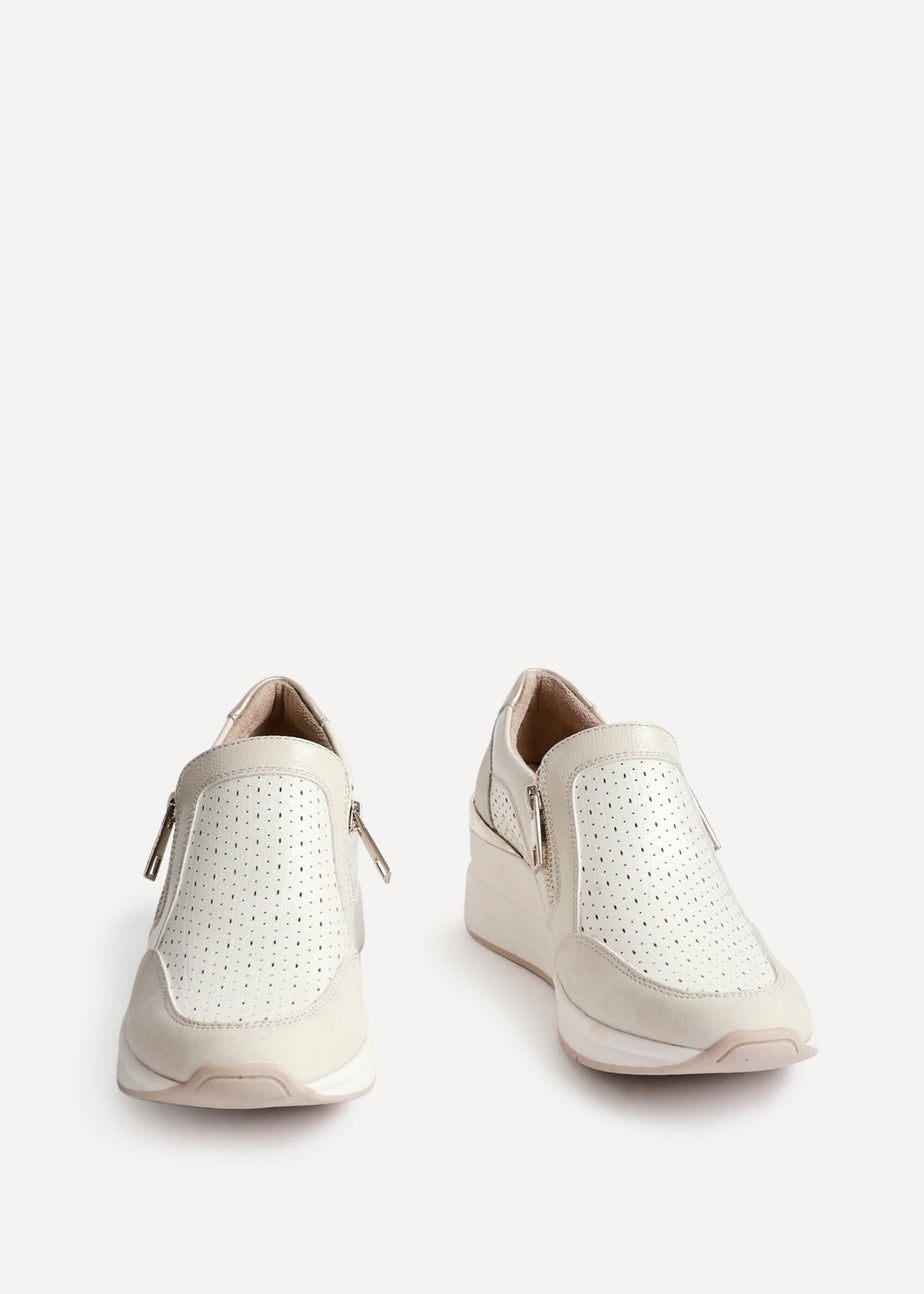 Linzi Madison Beige Faux Leather Platform Trainer