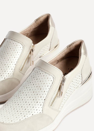 Linzi Madison Beige Faux Leather Platform Trainer