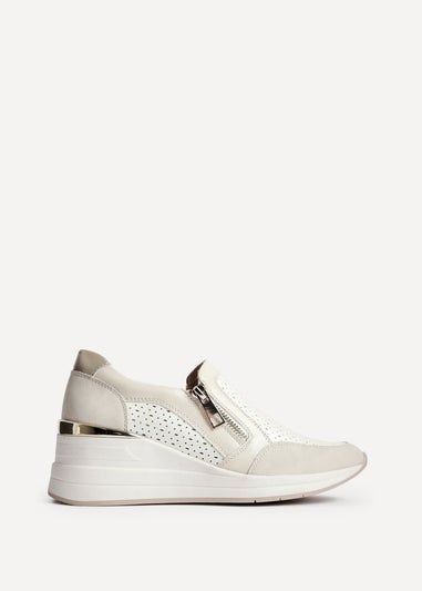 Linzi Madison Beige Faux Leather Platform Trainer