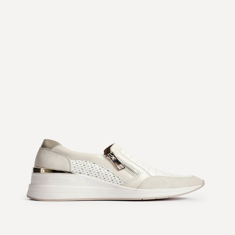 Linzi Madison Beige Faux Leather Platform Trainer