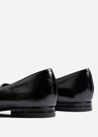 Linzi Orian Black Faux Leather Pointed Toe Ballet Flats