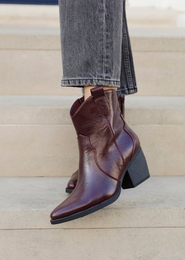 Linzi Jessie Burgundy Faux Leather Western Ankle Boot