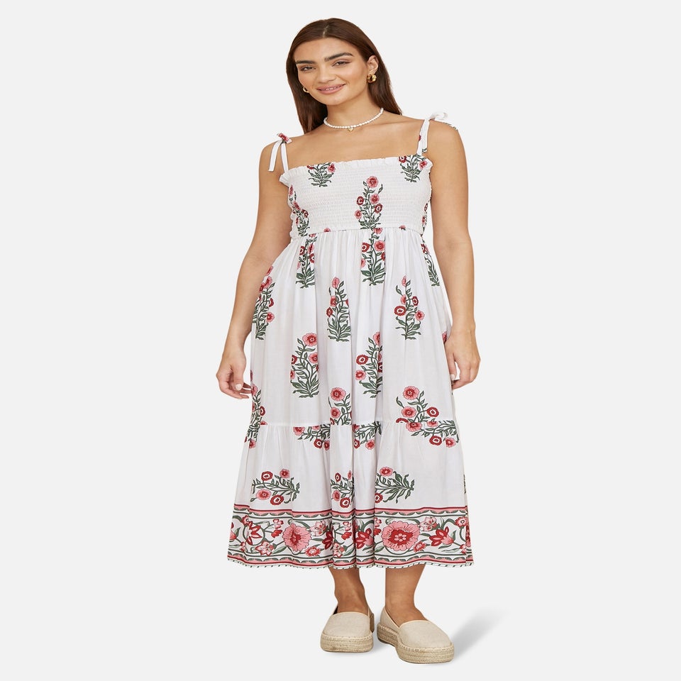 Yumi White Floral Printed Smocked Midi Dress