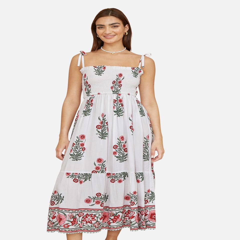 Yumi White Floral Printed Smocked Midi Dress