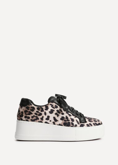 Linzi Twyla Leopard Print Platform Trainer