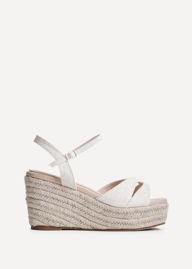 Linzi Sian Wide Fit Nude Canvas Linked Design Wedges