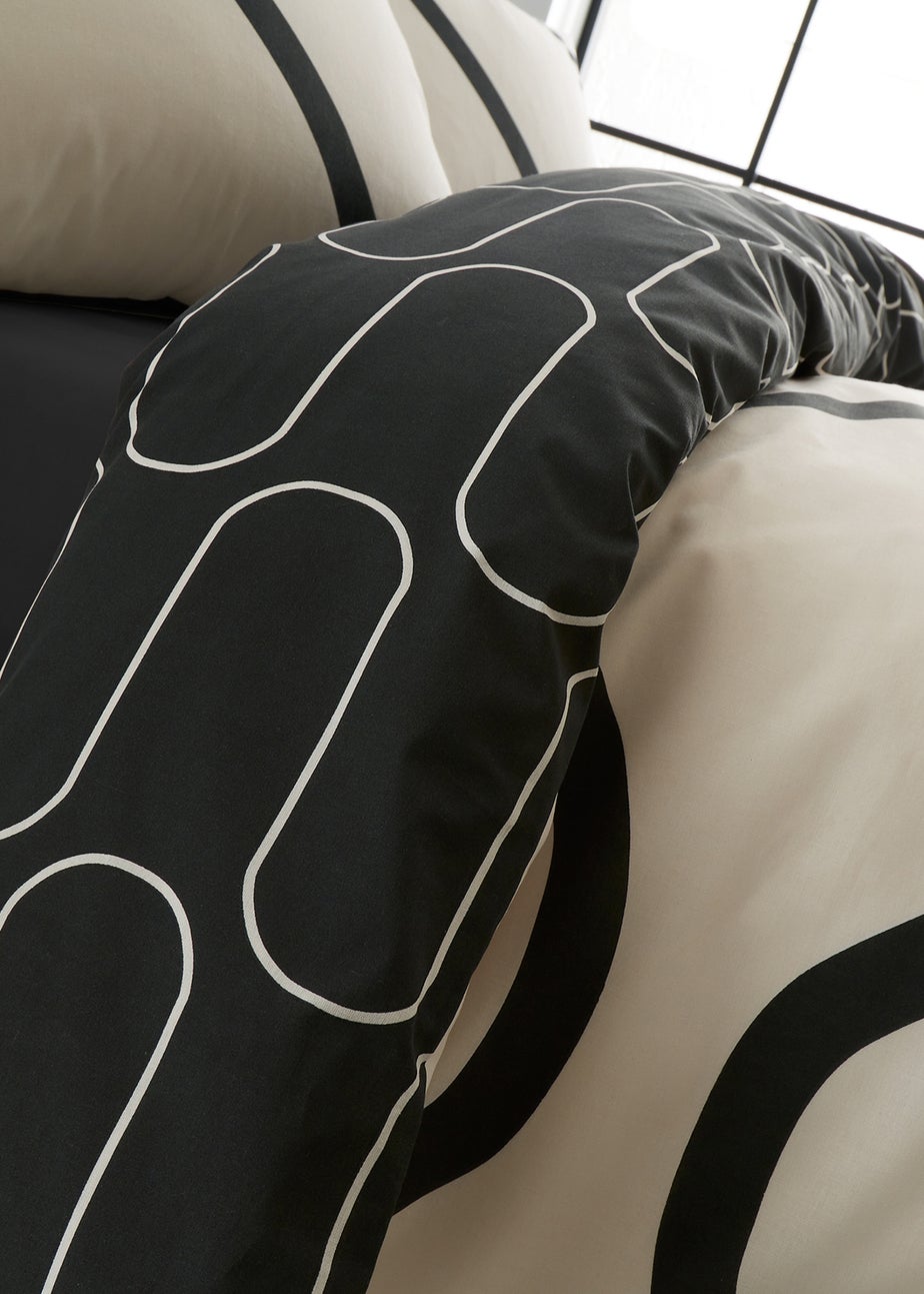 Catherine Lansfield Linear Curve Geometric Black Reversible Duvet Cover Set