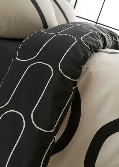 Catherine Lansfield Linear Curve Geometric Black Reversible Duvet Cover Set