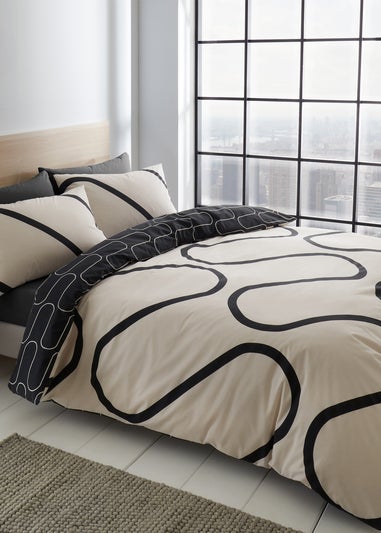 Catherine Lansfield Linear Curve Geometric Black Reversible Duvet Cover Set