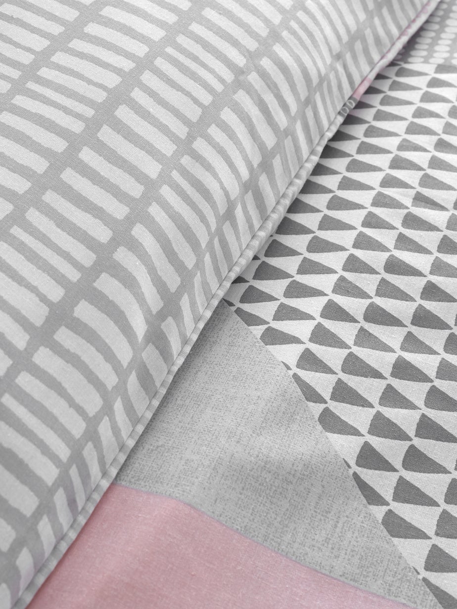 Catherine Lansfield Larsson Geo Reversible Duvet Cover Set Pink