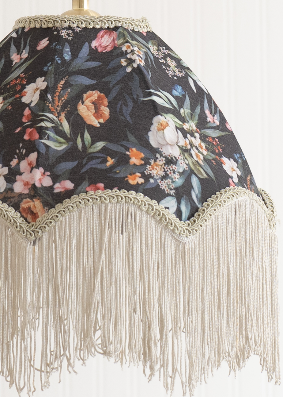 ValueLights Peony Scalloped Floral Fabric Classic Lamp Shade with Cream Tassels