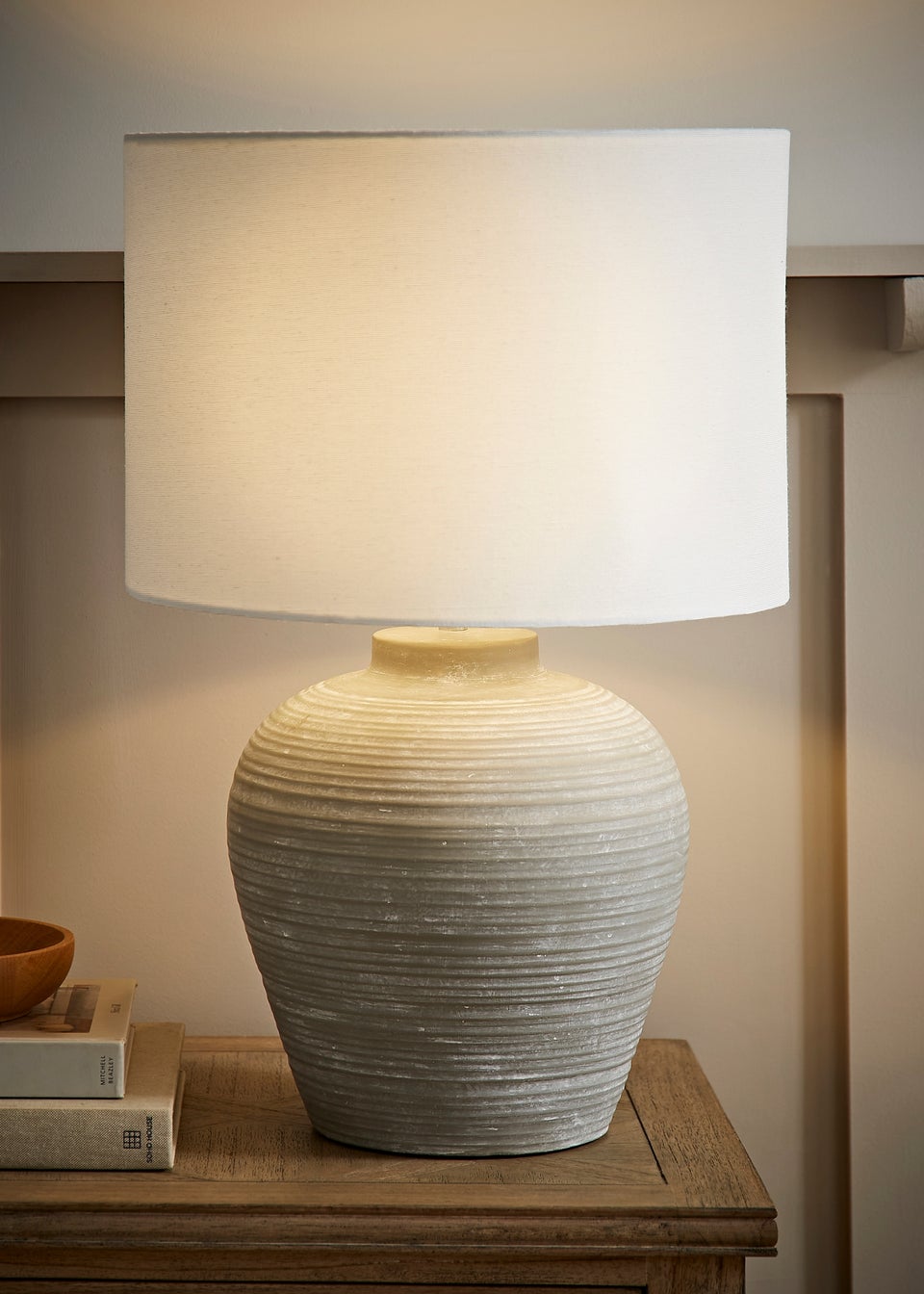 ValueLights Reid Linen Drum Shade Ribbed Ceramic Large Table Lamp