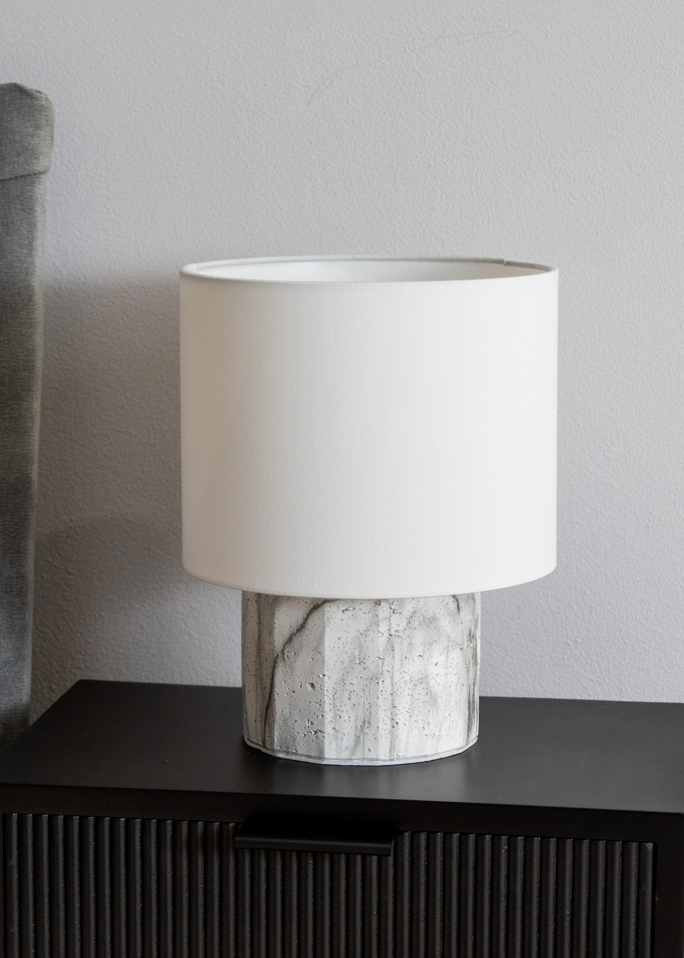 ValueLights Melanie White Marble Effect Table Lamp with White Linen Lamp Shade