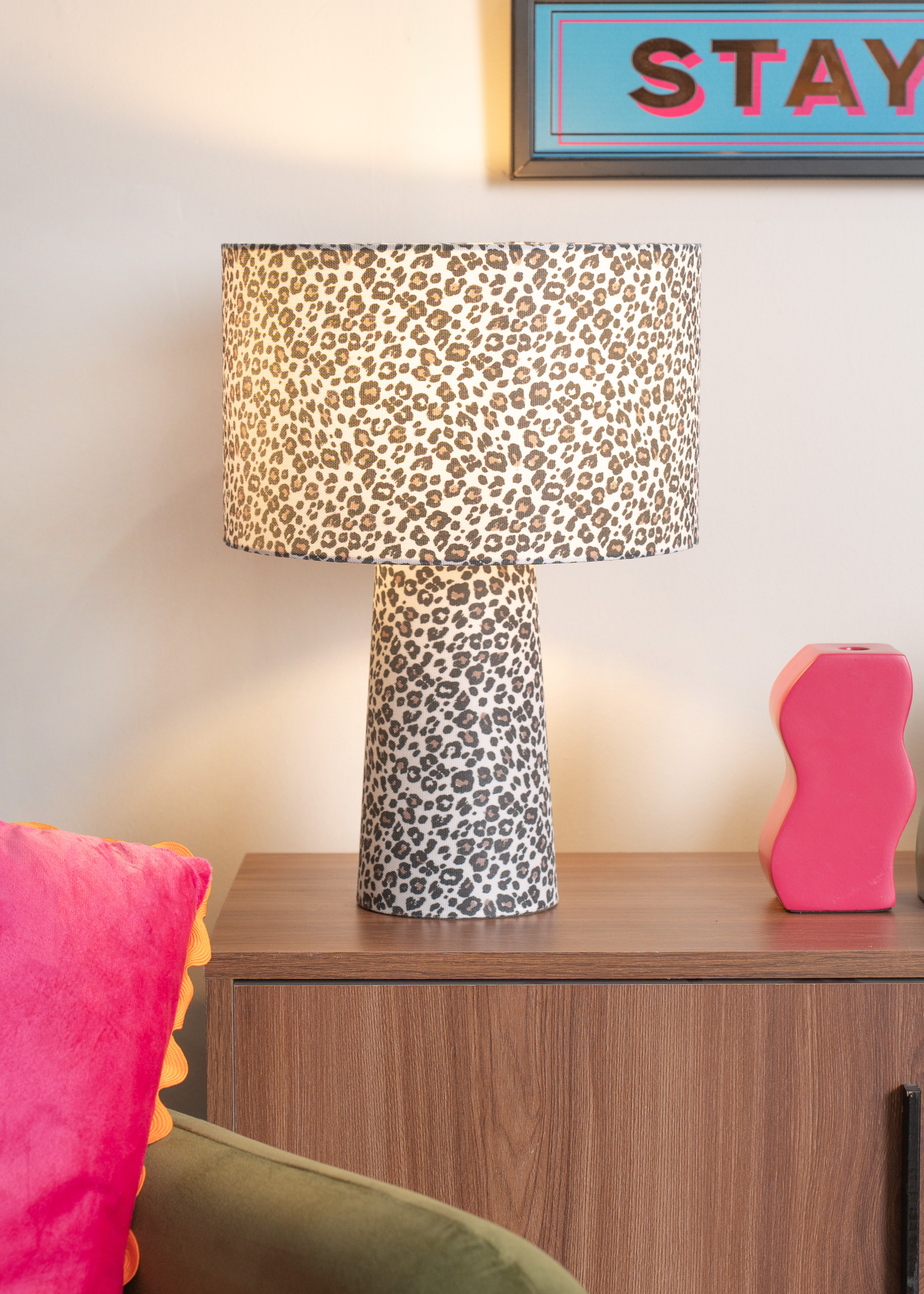 ValueLights Bertie Leopard Print Full Fabric Table Lamp