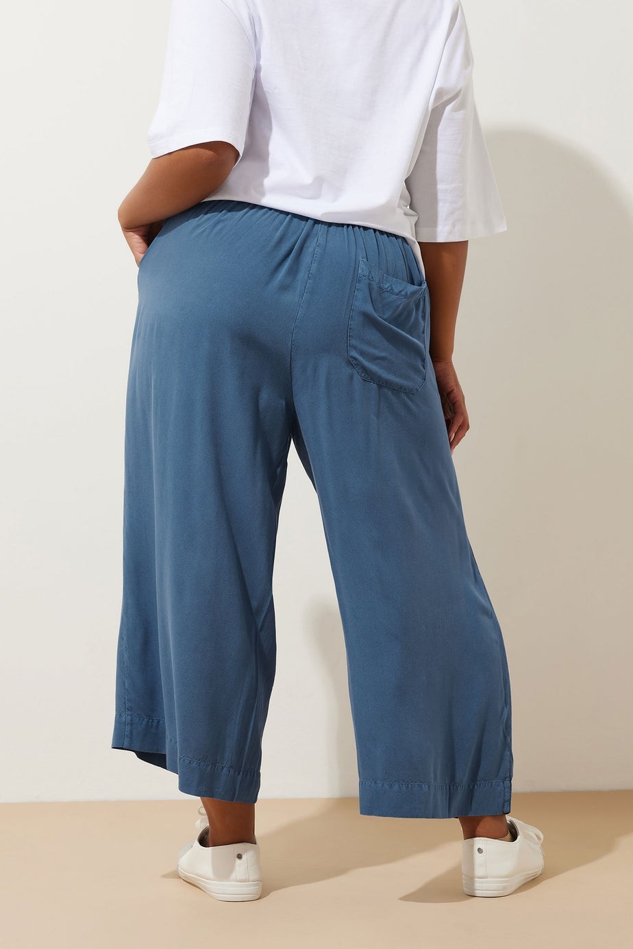 Yours Curve Blue Chambray Tie Waist Cropped Trousers