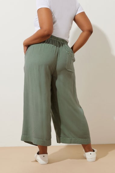 Yours Curve Sage Green Chambray Tie Waist Cropped Trousers
