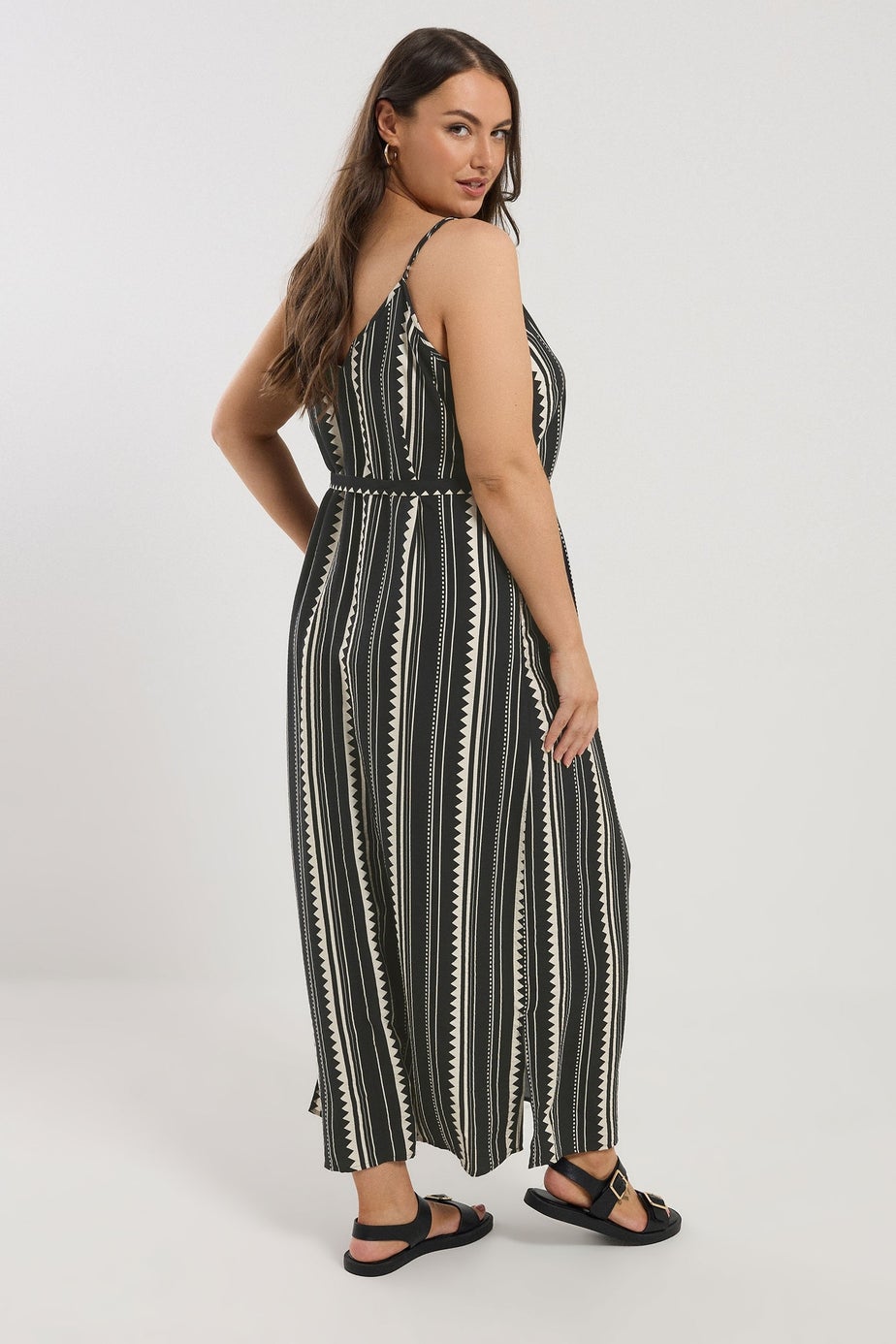 Yours Curve Black Zig Zag Bead Detail Maxi Dress