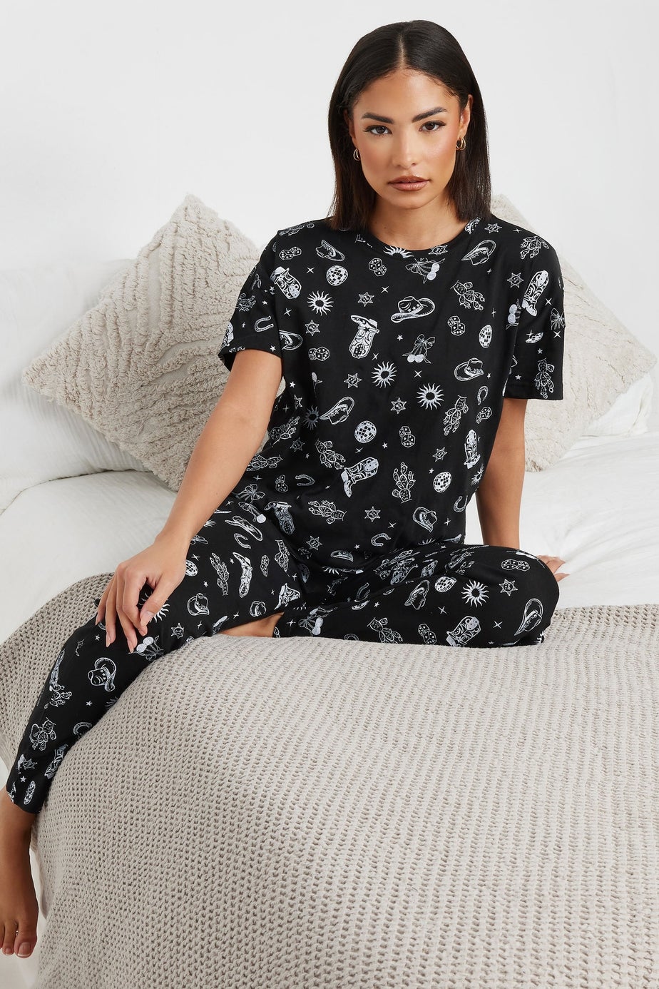 PixieGirl Petite Black Cowboy Graphic Tapered Pyjama Set