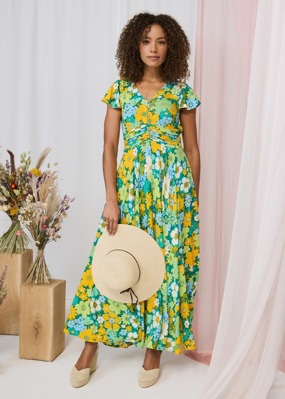 Izabel London Green Floral Ruched Cap Sleeve Maxi Dress