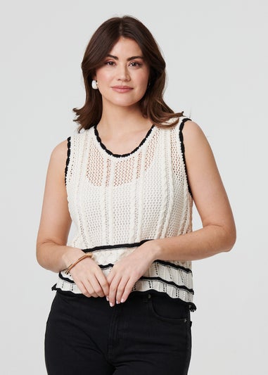 Izabel London White Textured Knit Contrast Trim Cropped Vest