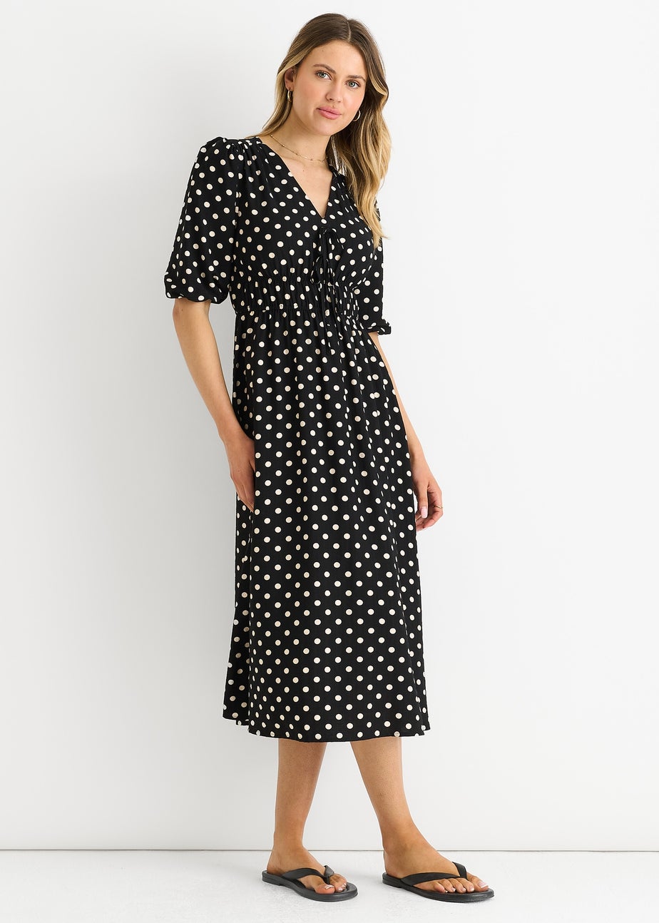 Gini London Black Spot Print Shirred Waist Shift Midi Dress