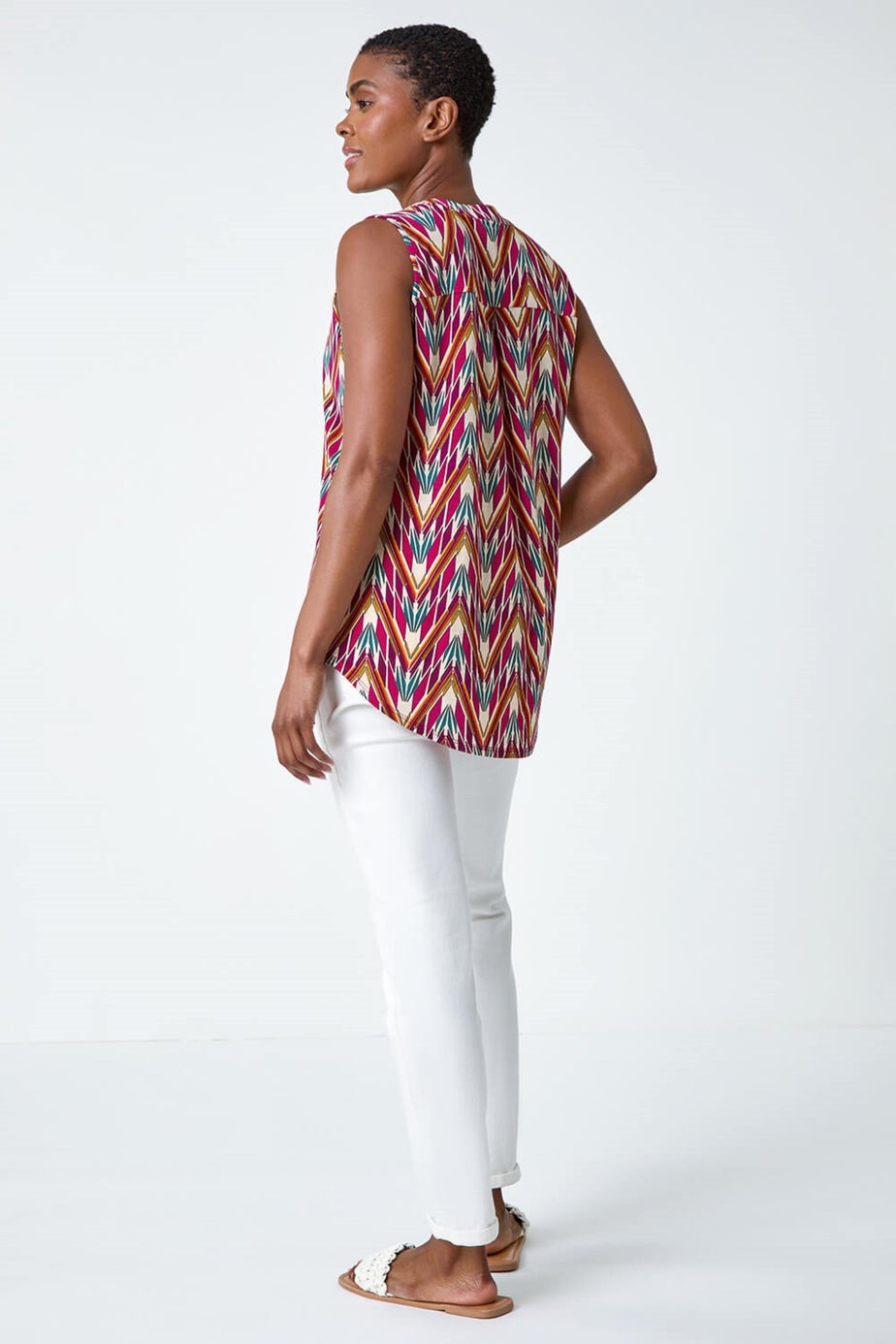 Roman Cerise Sleeveless V-Neck Floral Button Detail Top