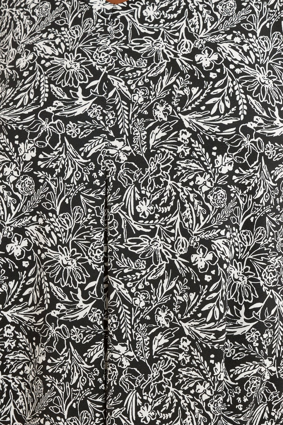 Yours Curve Black & White Floral Pleat Front Vest Top