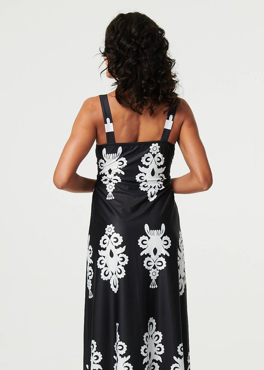 Izabel London Black Ikat Print Sleeveless Empire Maxi Dress