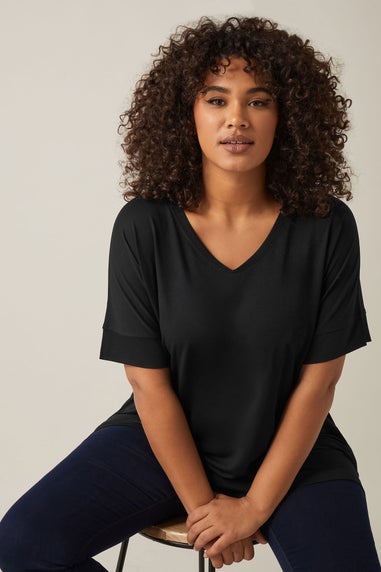 Evans Curve Black V-Neck Modal Rich T-Shirt