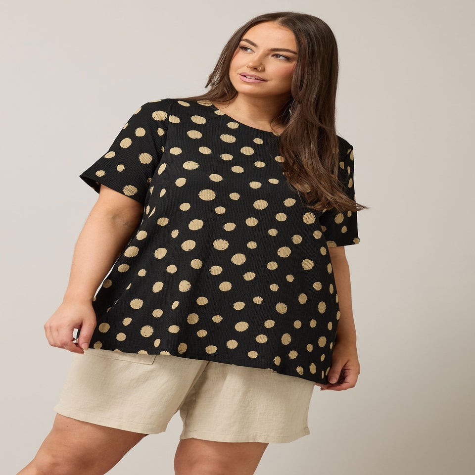 Evans Curve Black Crepe Spot Print Top