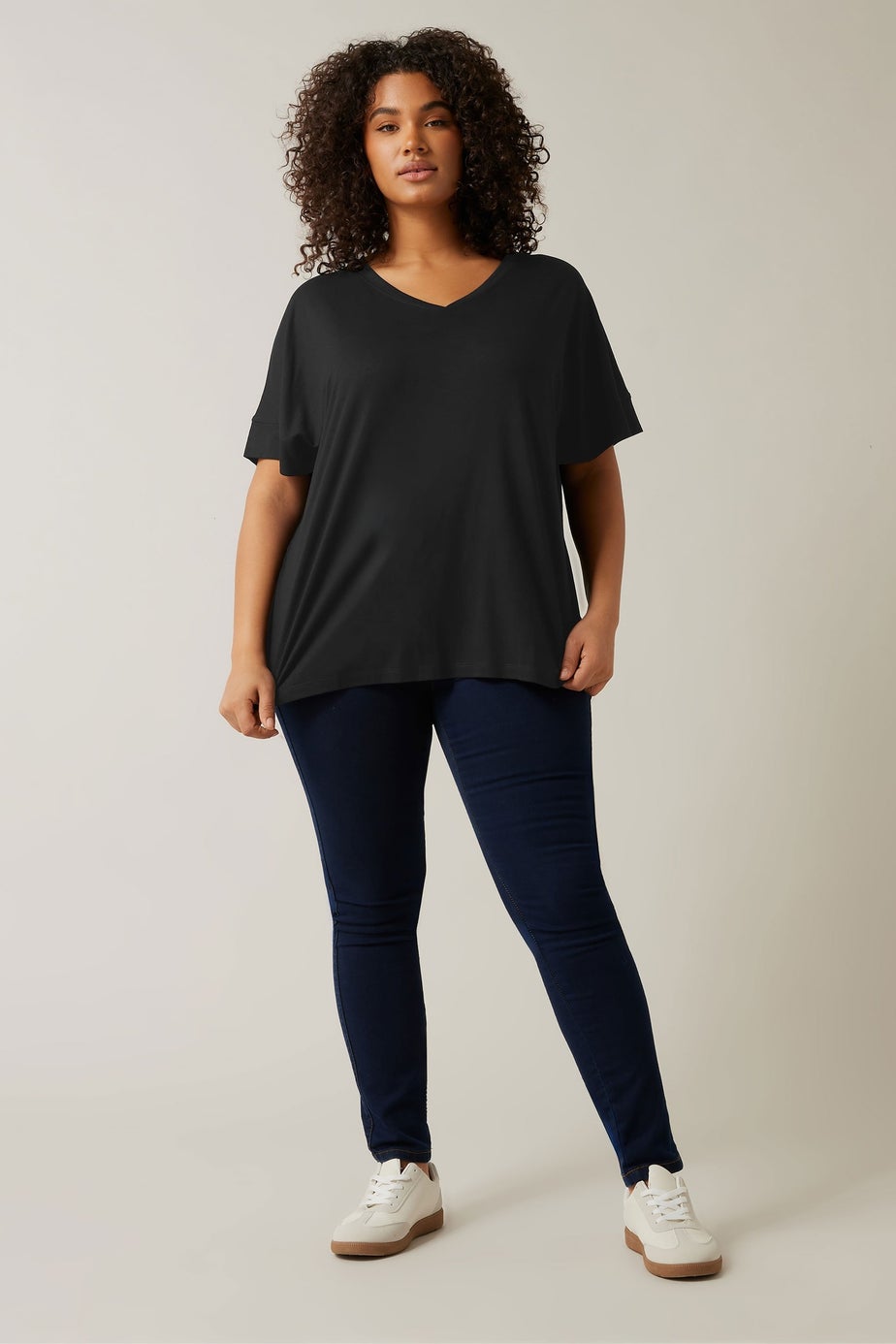 Evans 2 Pack Curve White & Black V-Neck Modal Rich T-Shirts