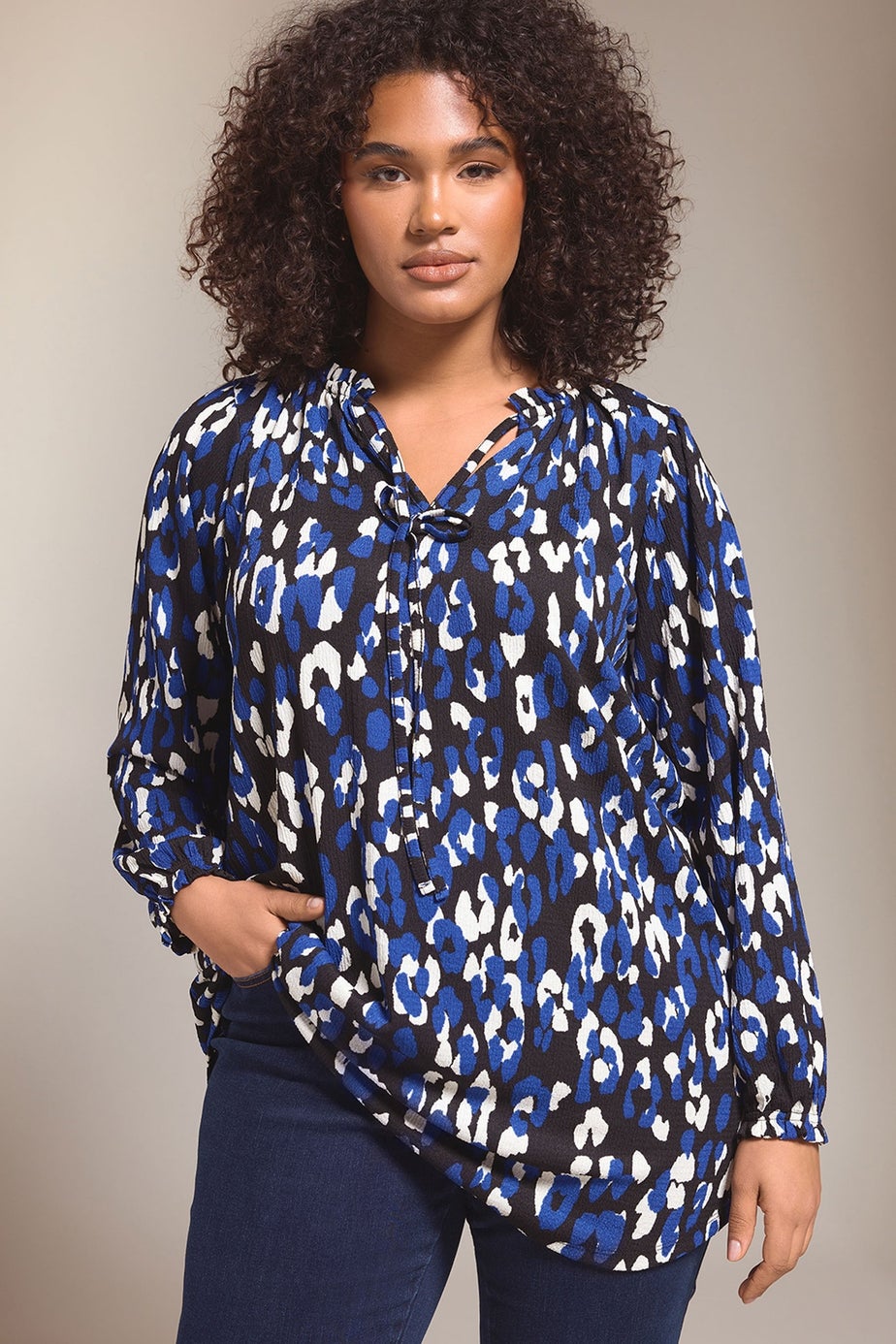 EVANS Curve Blue Animal Print Jersey Crepe Blouse