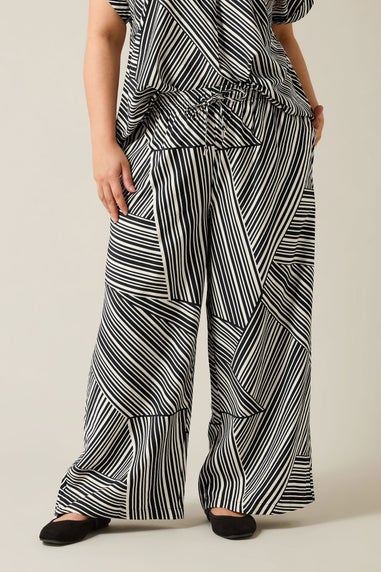 Evans Curve Black Stripe Print Wide Leg Trousers