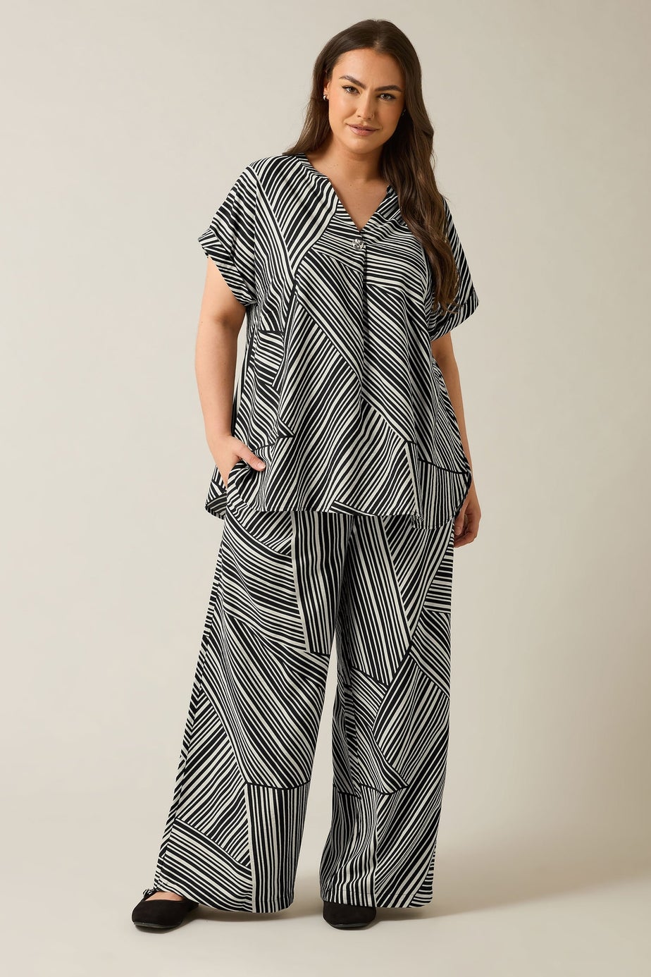 Evans Curve Black Stripe Print Wide Leg Trousers