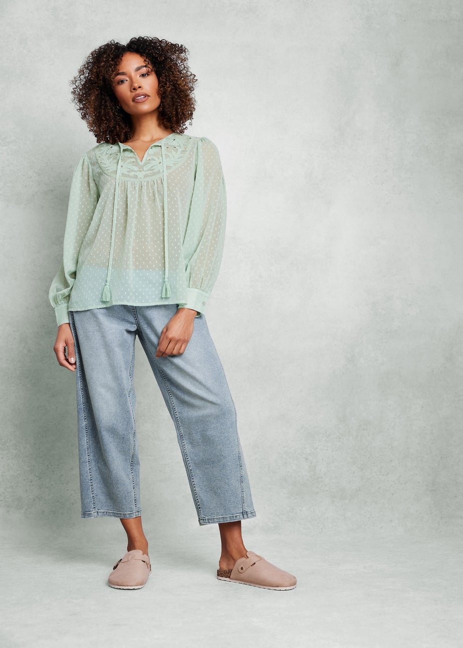 M&Co Blue Light Wash Barrel Jeans