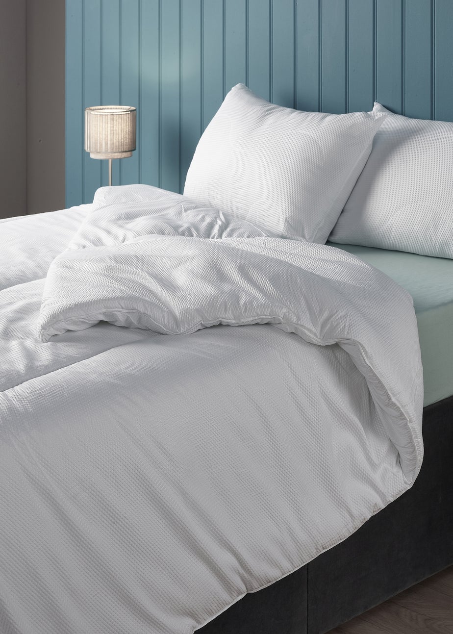Downland White Waffle Duvet (10.5 Tog)