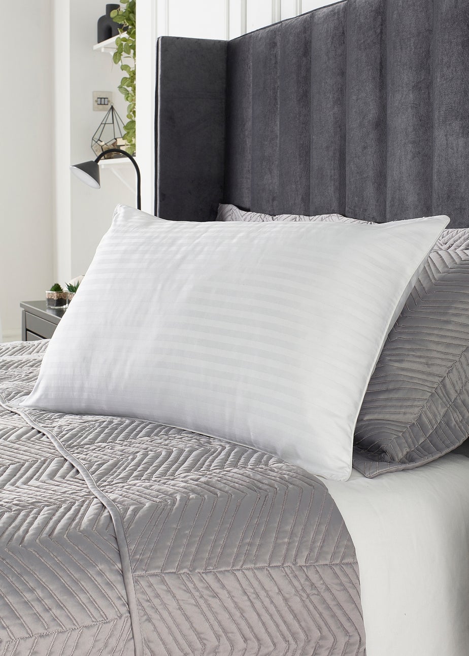 Downland White Firm Pillow