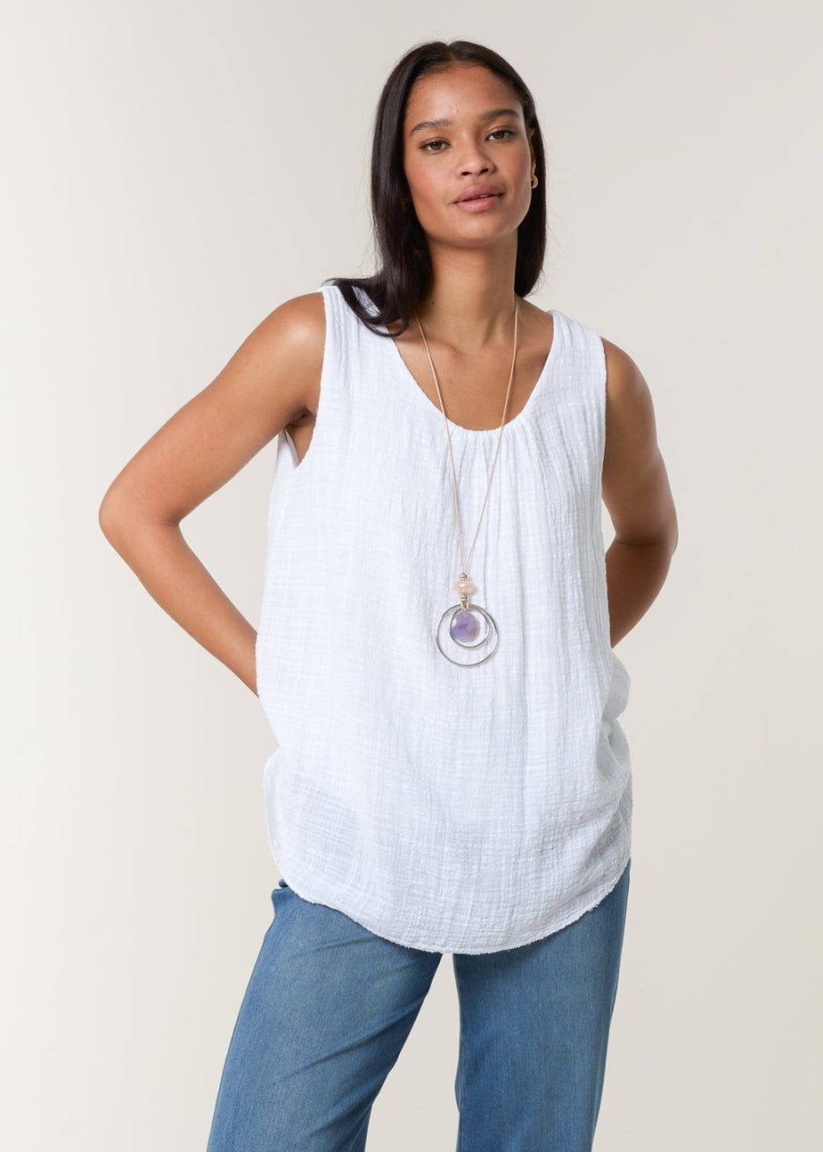 Blue Vanilla White Necklace Sleeveless Top
