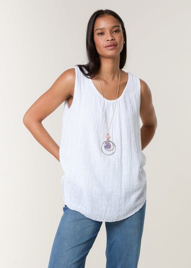 Blue Vanilla White Necklace Sleeveless Top