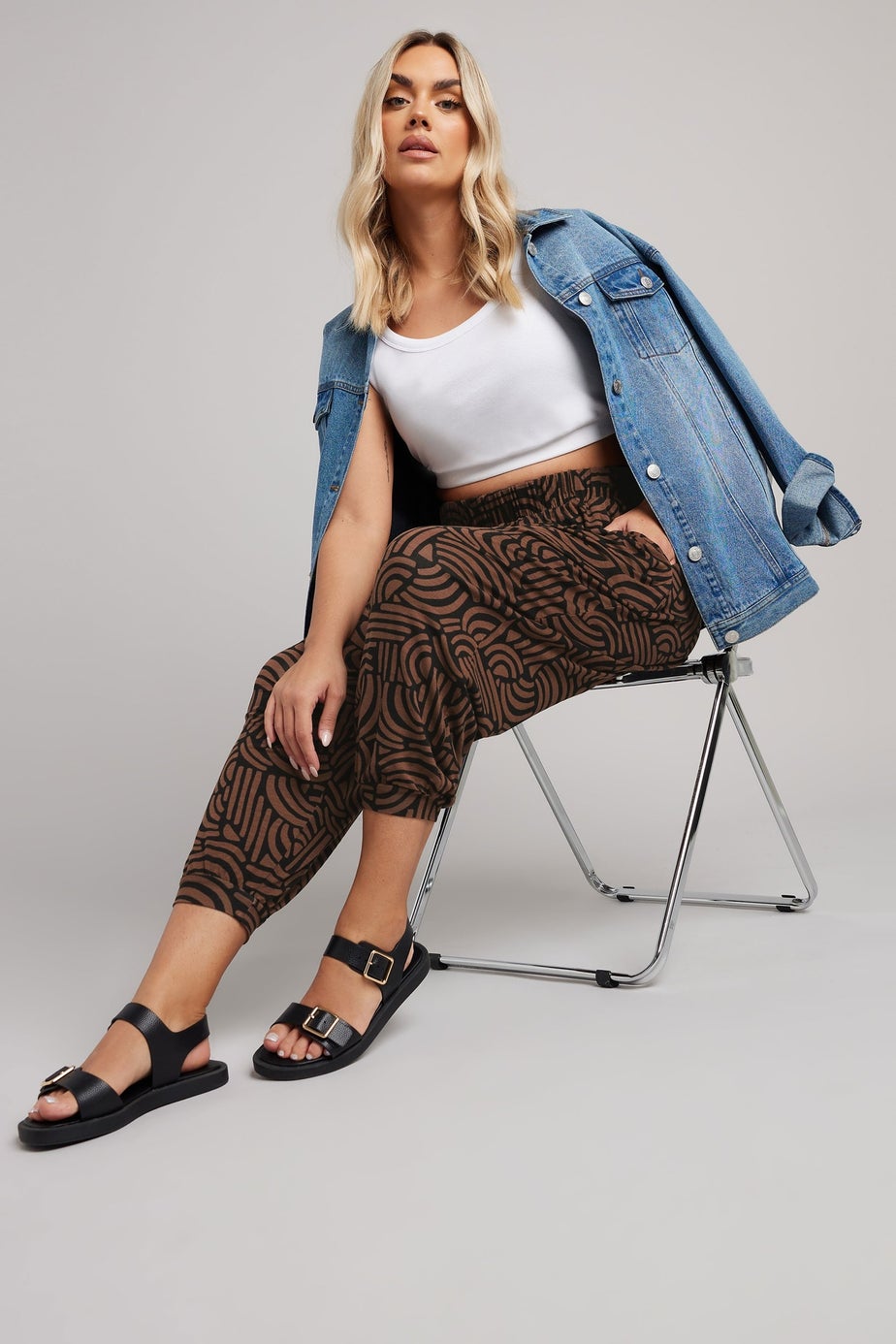Yours Curve Brown Abstract Print Cropped Harem Joggers