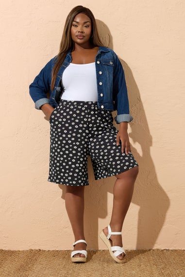 Yours Curve Black Daisy Print Jersey Shorts