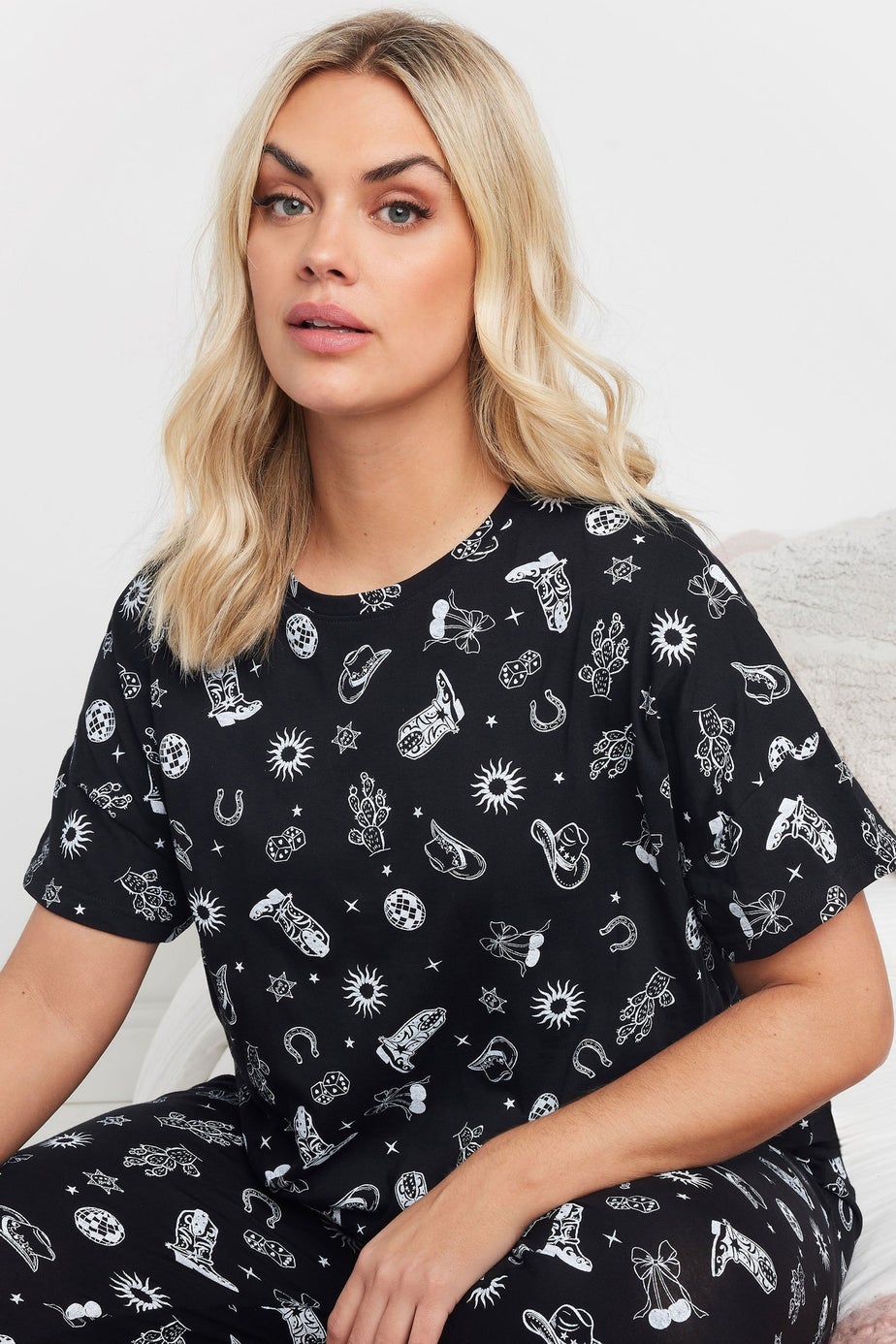 YOURS Curve Black & White Cowboy Print Pyjama Set