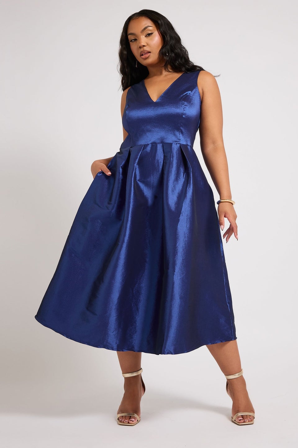 Yours London Curve Navy Blue Pleated V-Neck Midi Prom Dress