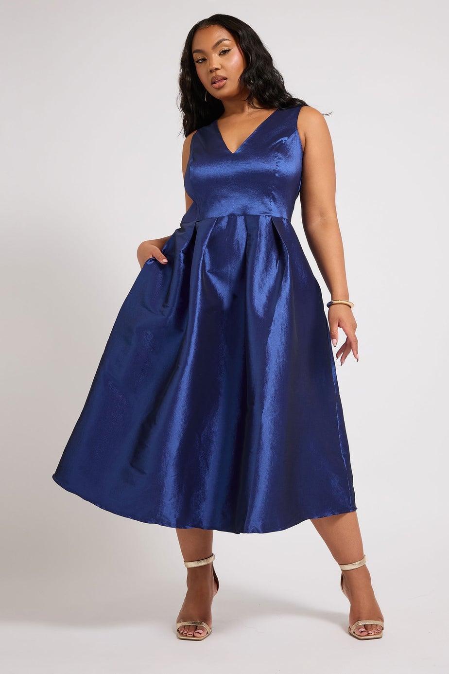 Yours London Curve Navy Blue Pleated V-Neck Midi Prom Dress