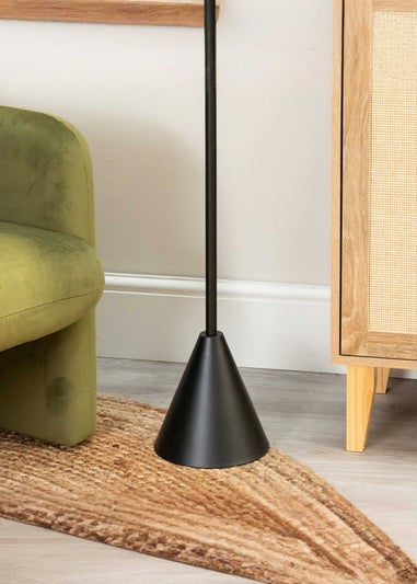 ValueLights Mitch Wood Triangle Floor Lamp Natural Lampshade