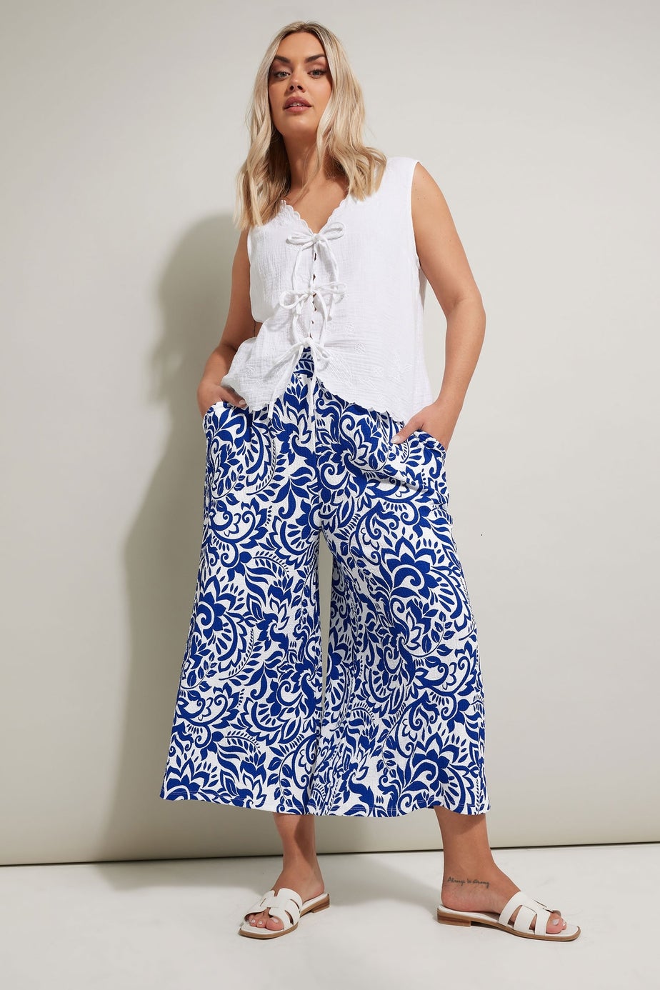 Yours Curve Blue Abstract Floral Textured Midaxi Culottes